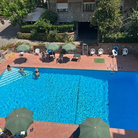 Sorrento's Carme Family Big Appartament 索伦托